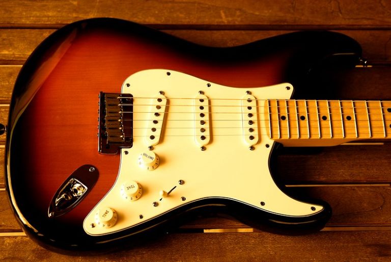 Vodic-za-kupovinu-Fender-gitare