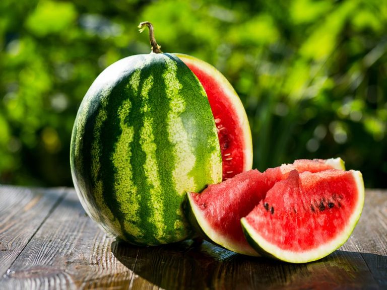 __opt__aboutcom__coeus__resources__content_migration__mnn__images__2018__06__cut_watermelon-527e7c70d4dd41ef9d766d3f6ac9559d